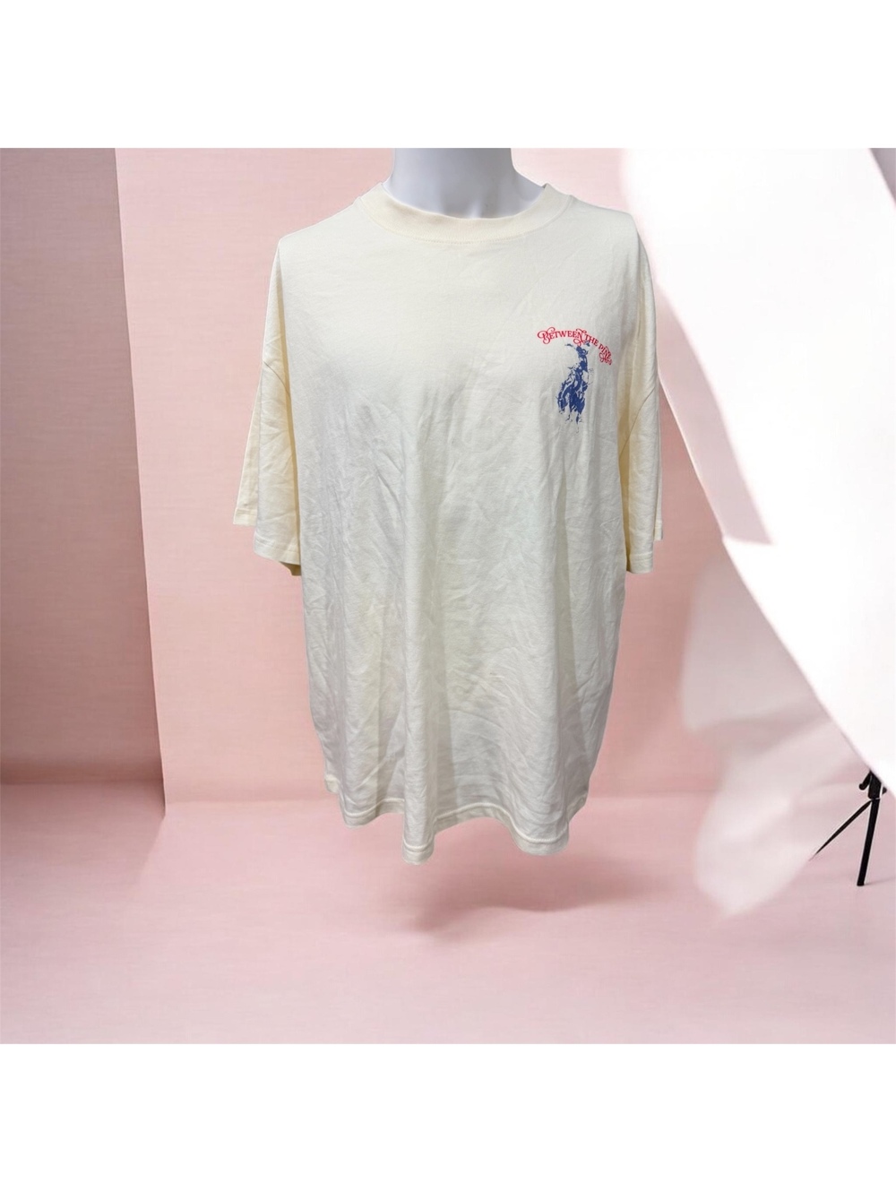 Between The Pines Bronc Horse Rider Graphic Tee Shirt Large Cream Cotton
